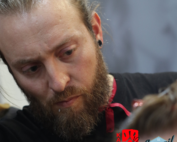 kai Kasho sampil profesional